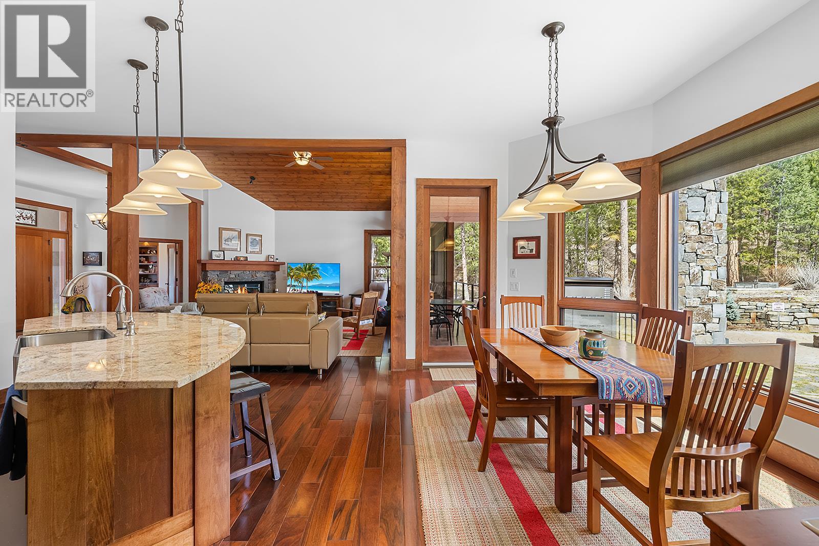 5962 Wolf Creek Road, Wasa, British Columbia  V0B 2K0 - Photo 12 - 10376423