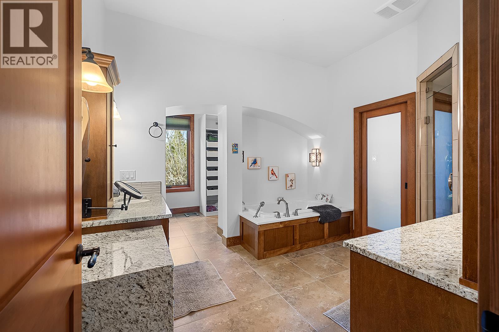 5962 Wolf Creek Road, Wasa, British Columbia  V0B 2K0 - Photo 24 - 10376423