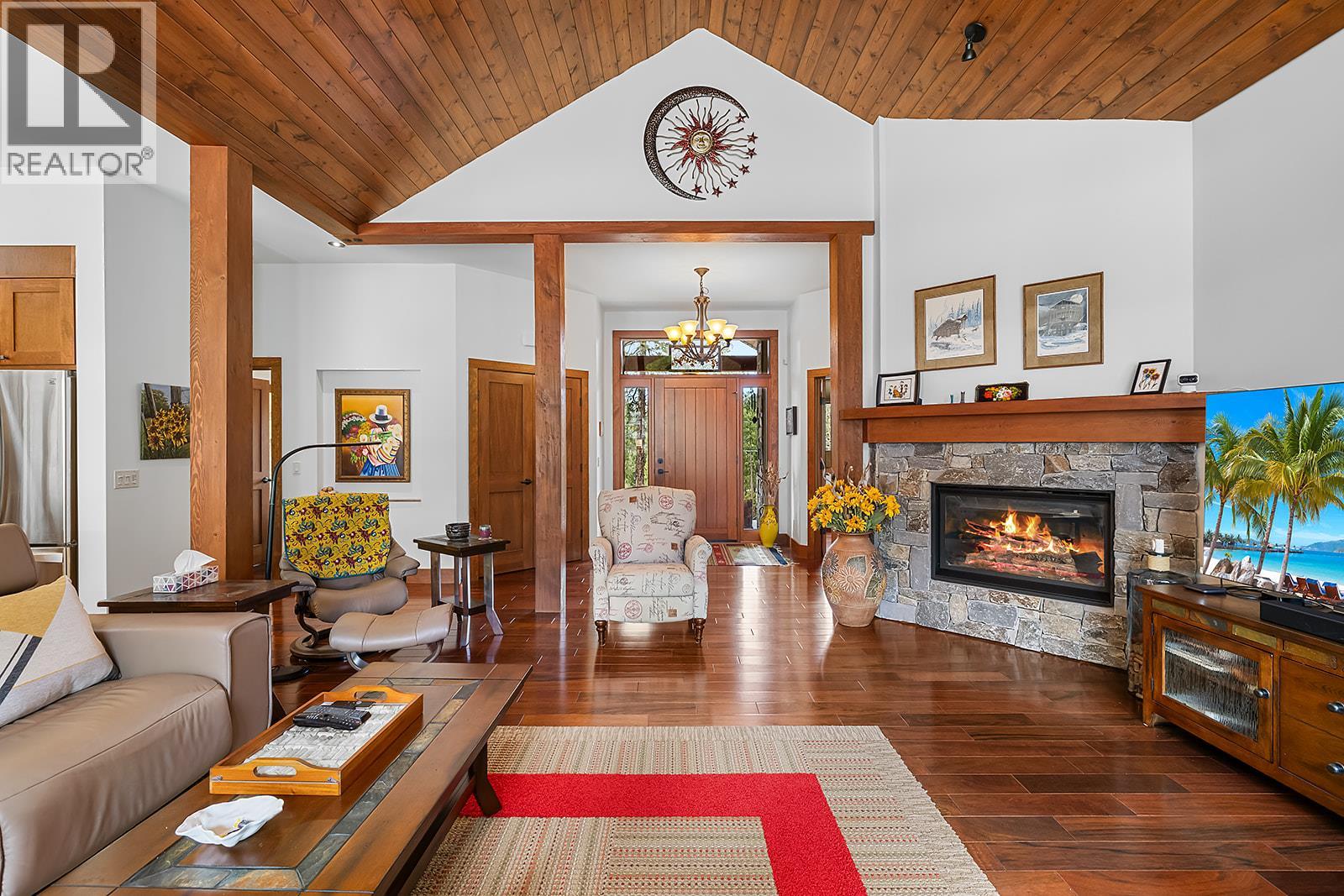 5962 Wolf Creek Road, Wasa, British Columbia  V0B 2K0 - Photo 9 - 10376423