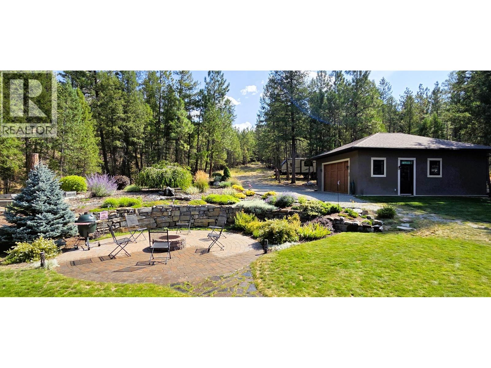 5962 Wolf Creek Road, Wasa, British Columbia  V0B 2K0 - Photo 4 - 10376423