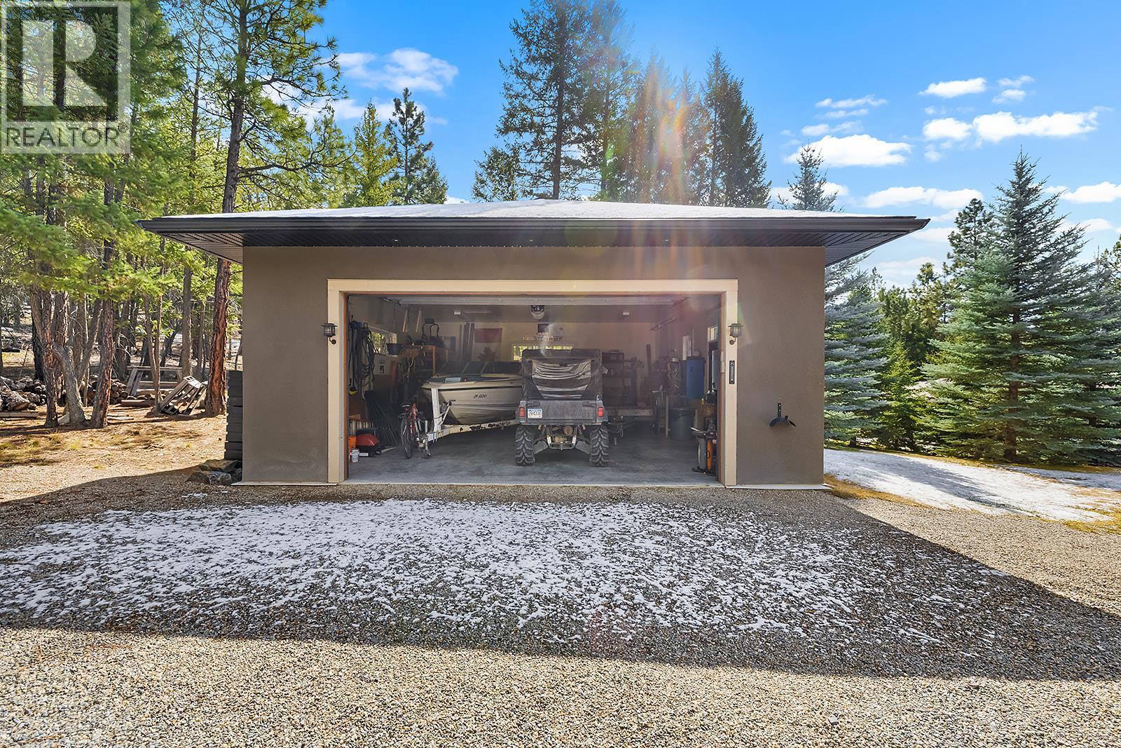 5962 Wolf Creek Road, Wasa, British Columbia  V0B 2K0 - Photo 42 - 10376423