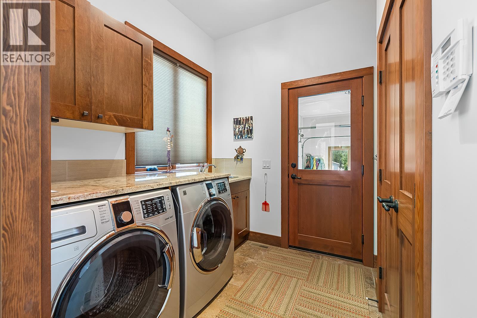 5962 Wolf Creek Road, Wasa, British Columbia  V0B 2K0 - Photo 17 - 10376423