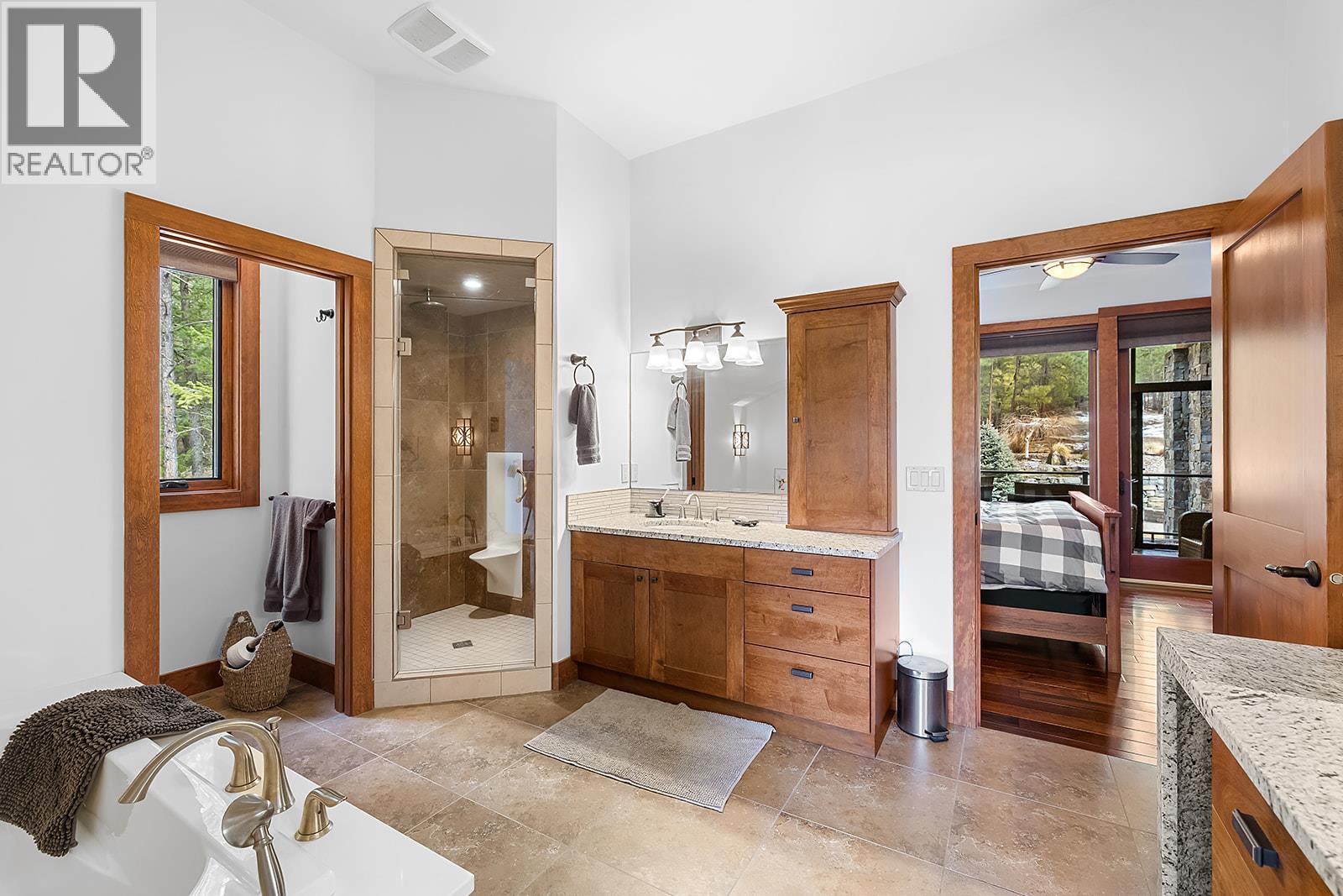 5962 Wolf Creek Road, Wasa, British Columbia  V0B 2K0 - Photo 21 - 10376423