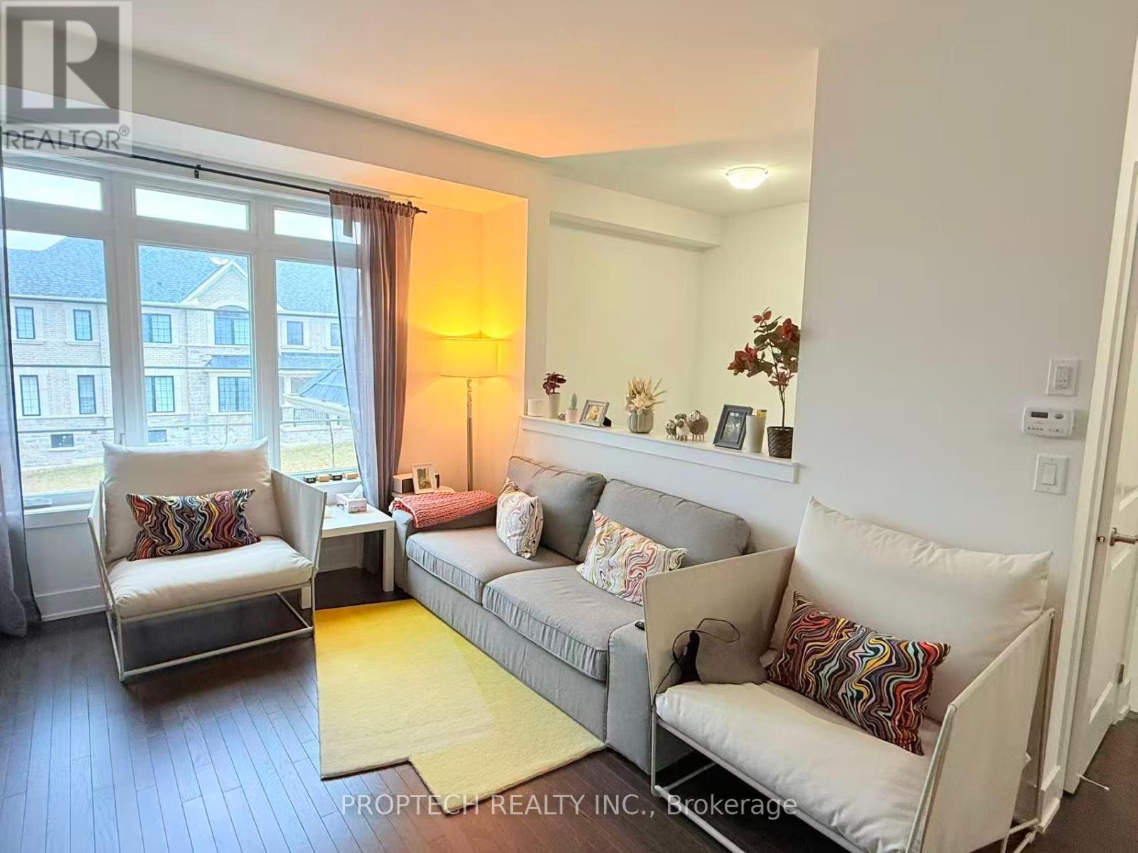 25 Gillivary Drive, Whitby, Ontario  L1P 0C9 - Photo 3 - E12905950