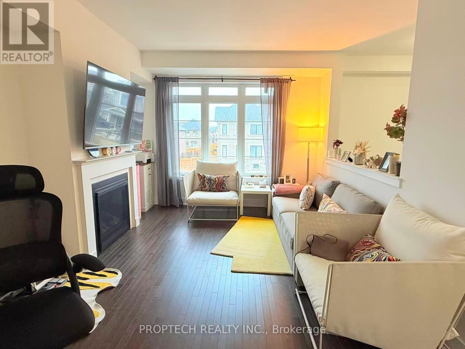 25 Gillivary Drive, Whitby, Ontario  L1P 0C9 - Photo 2 - E12905950