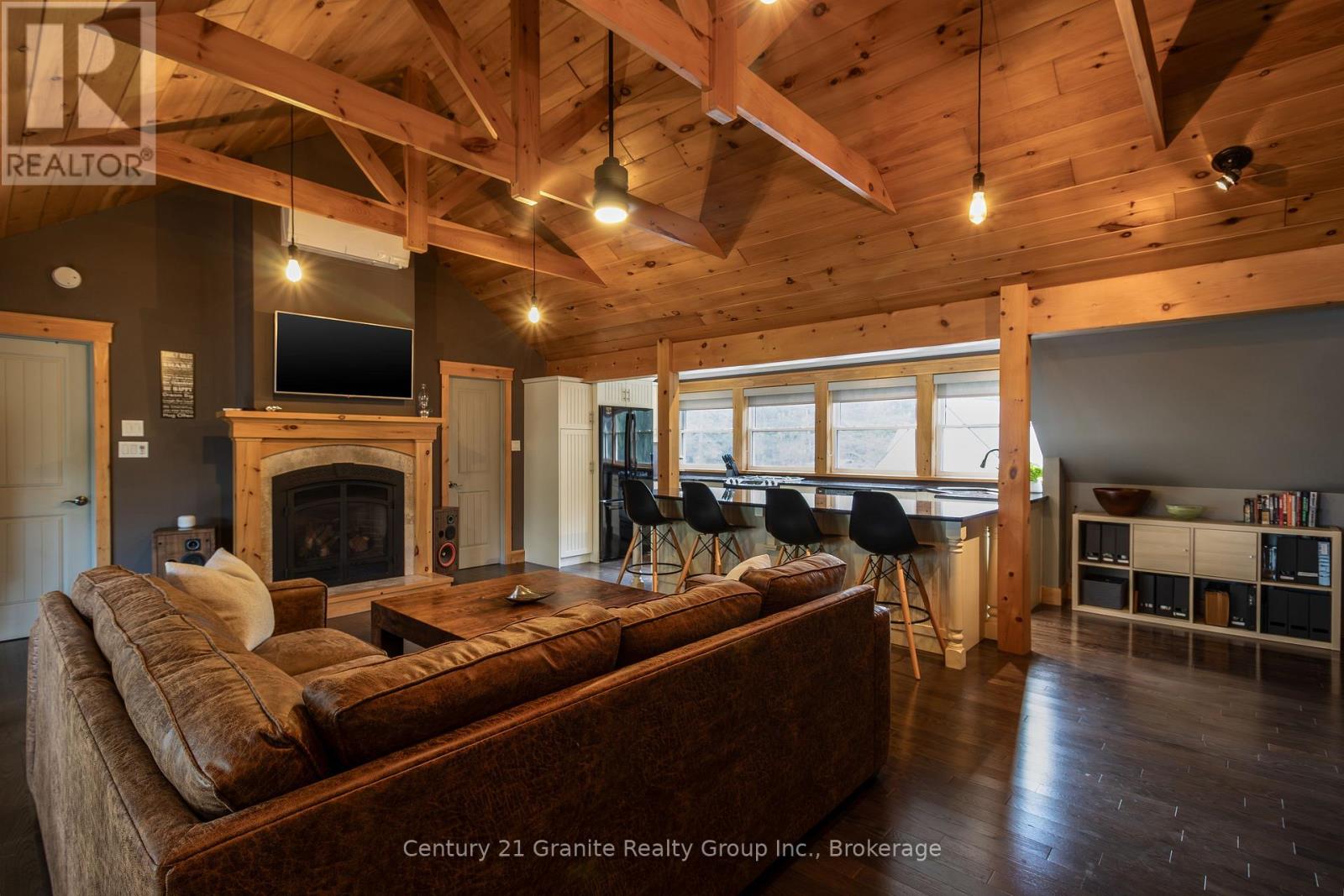 2029 Little Hawk Lake Road, Algonquin Highlands, Ontario  K0M 1S0 - Photo 32 - X12928426