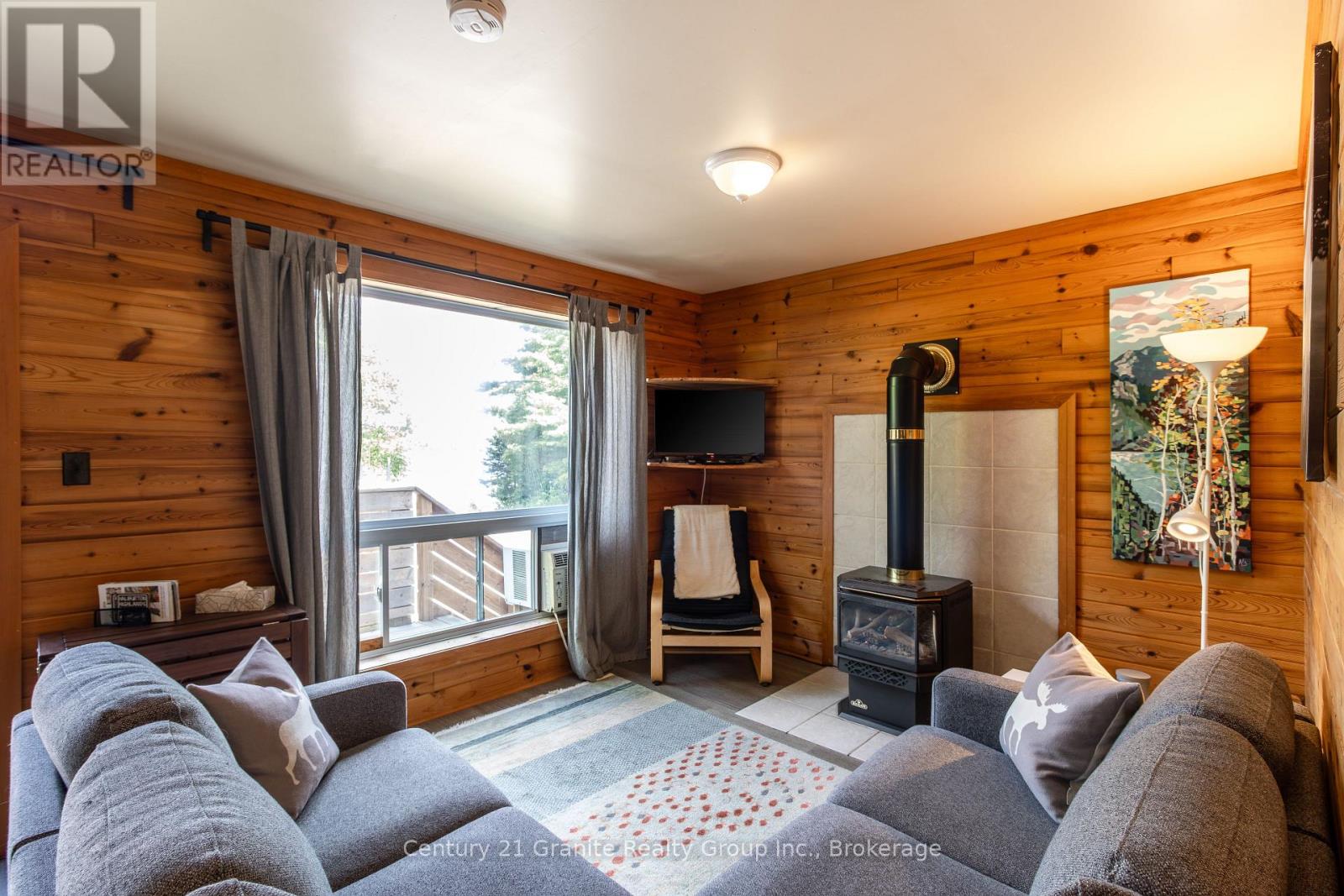 2029 Little Hawk Lake Road, Algonquin Highlands, Ontario  K0M 1S0 - Photo 45 - X12928426