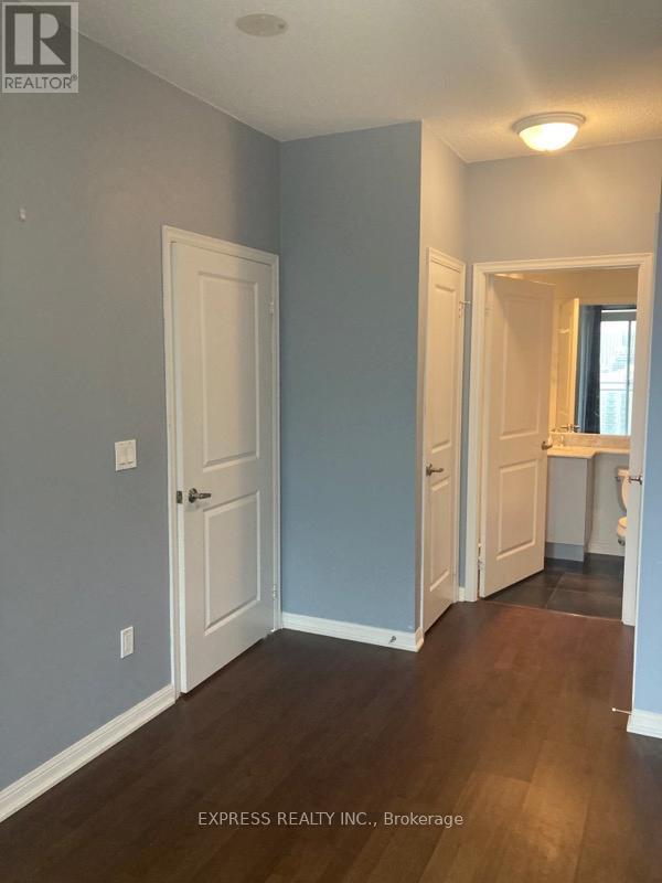 1701 - 21 Grand Magazine Street, Toronto, Ontario  M5V 1B5 - Photo 7 - C12928400