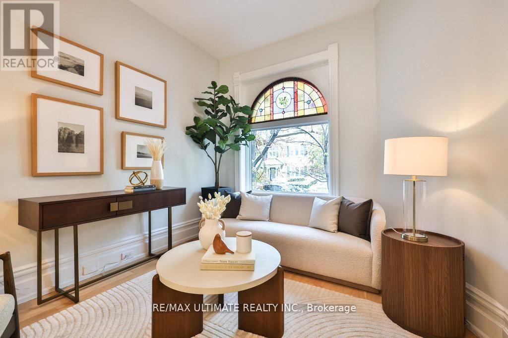 39 Macpherson Avenue, Toronto, Ontario  M5R 1W7 - Photo 9 - C12928422