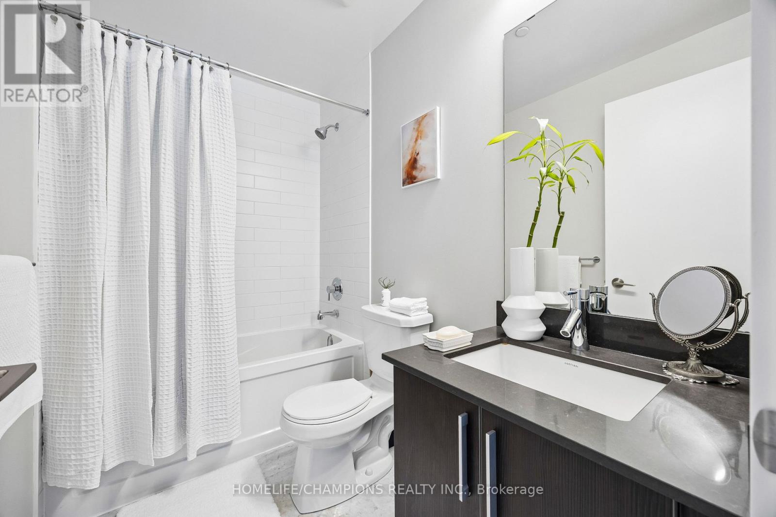 Lorem Ipsum Dolor Sit A, Toronto, Ontario  M5V  - Photo 20 - DEMO29524837