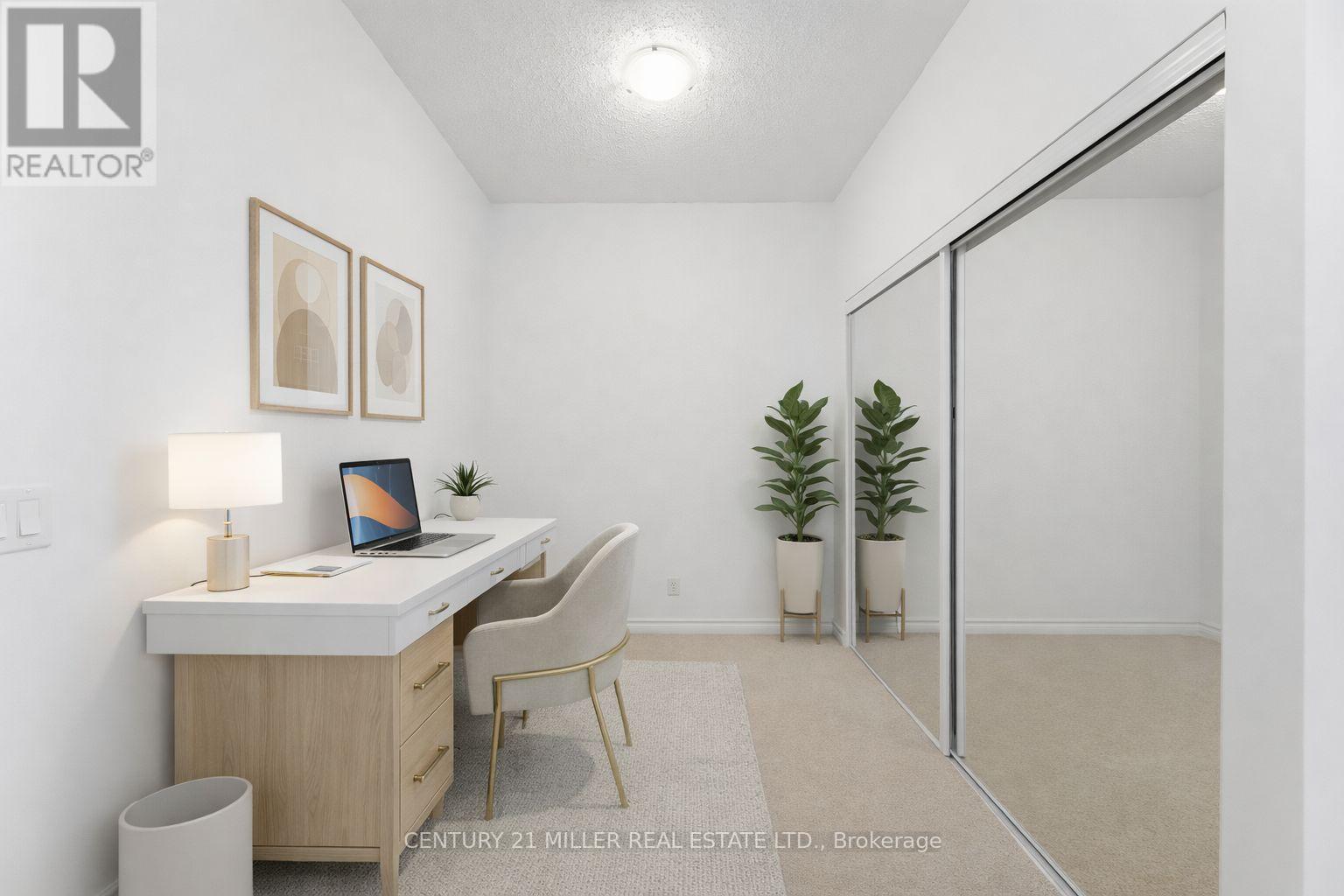 Ph08 - 35 Saranac Boulevard, Toronto (Englemount-Lawrence), Ontario  M6A 2G4 - Photo 11 - C12928566