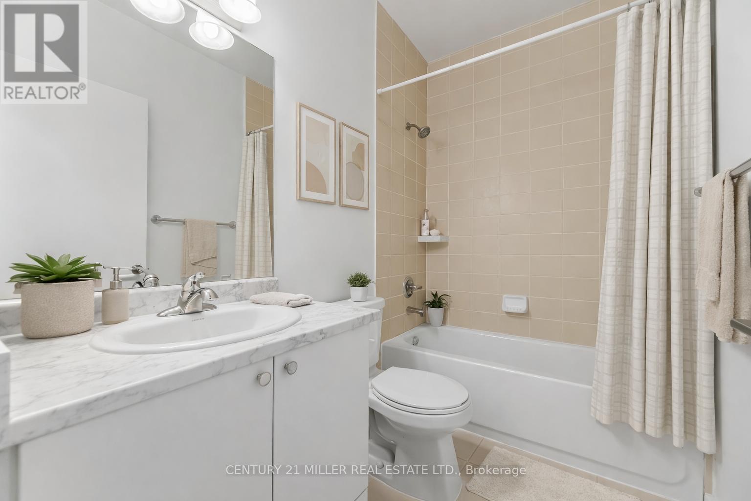 Ph08 - 35 Saranac Boulevard, Toronto (Englemount-Lawrence), Ontario  M6A 2G4 - Photo 17 - C12928566