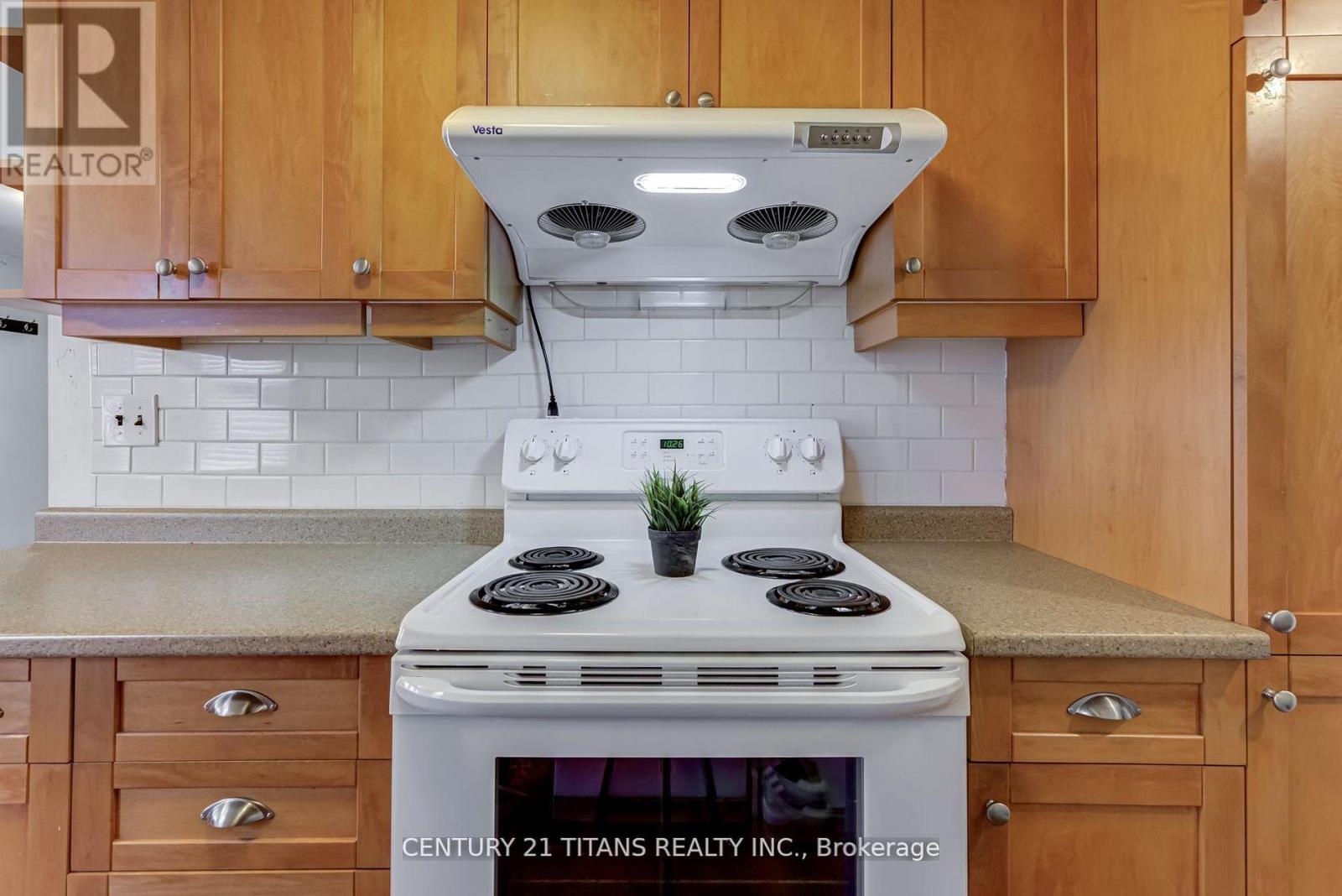 130 West Beach Road, Clarington, Ontario  L1C 3K3 - Photo 16 - E12928356