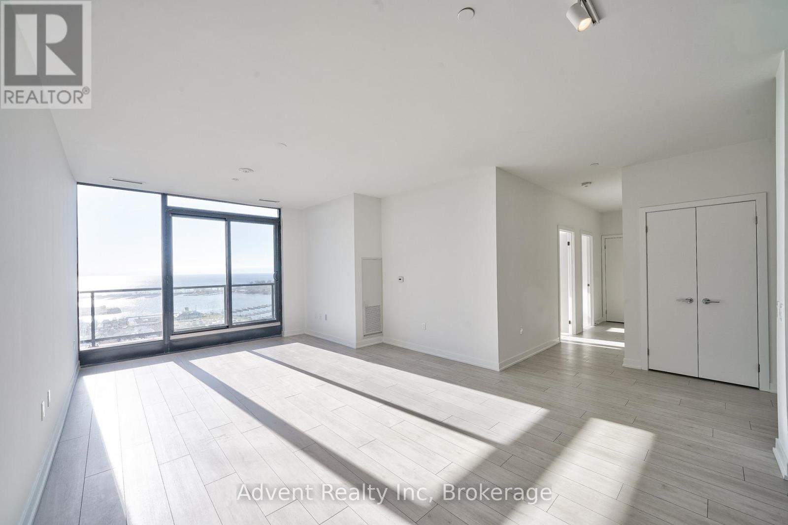 Ph1803 - 1606 Charles Street, Whitby, Ontario  L1N 0P1 - Photo 14 - E12928544