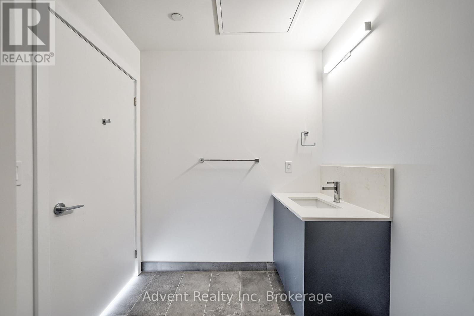 Ph1803 - 1606 Charles Street, Whitby, Ontario  L1N 0P1 - Photo 21 - E12928544