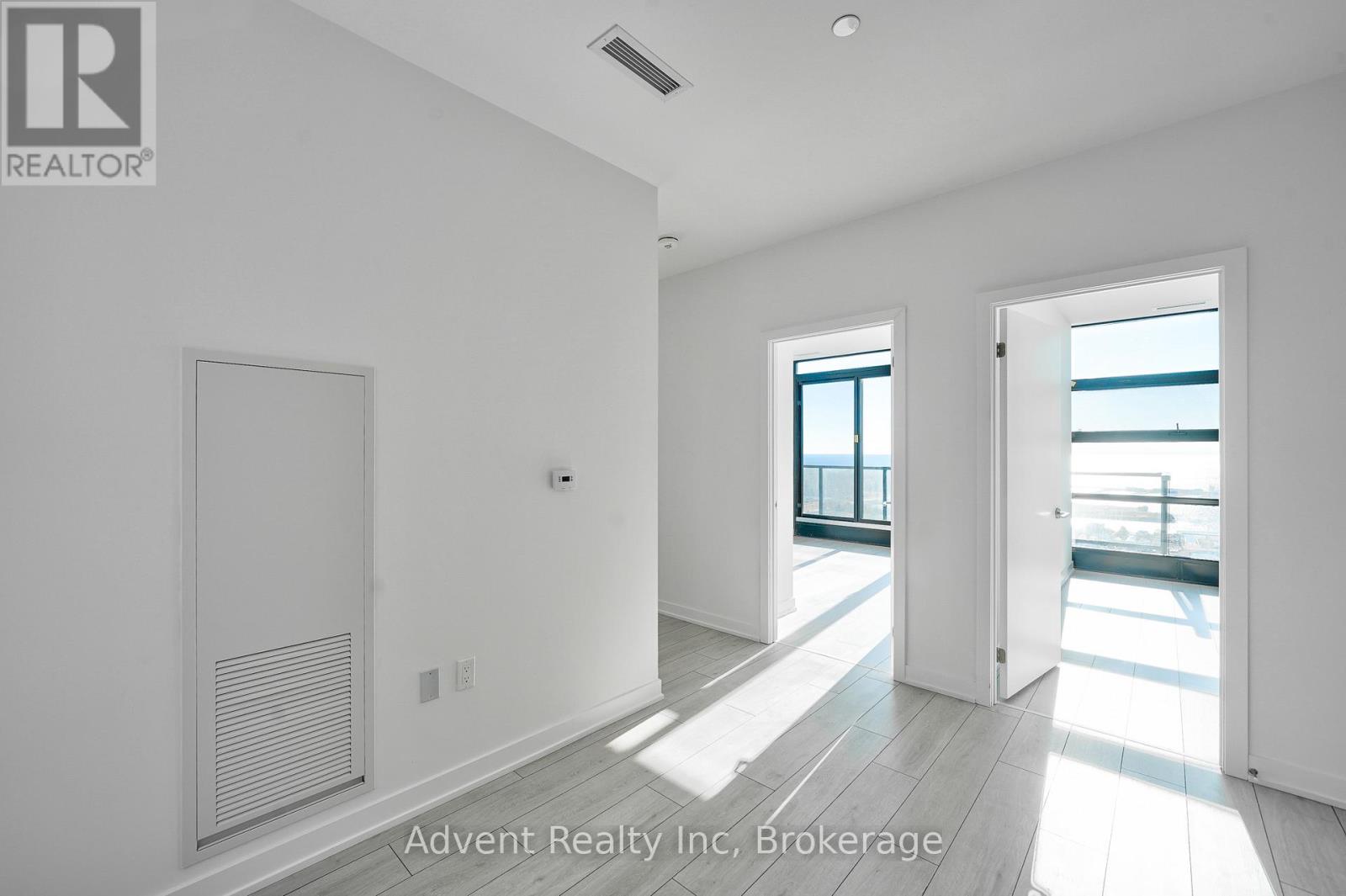 Ph1803 - 1606 Charles Street, Whitby, Ontario  L1N 0P1 - Photo 25 - E12928544