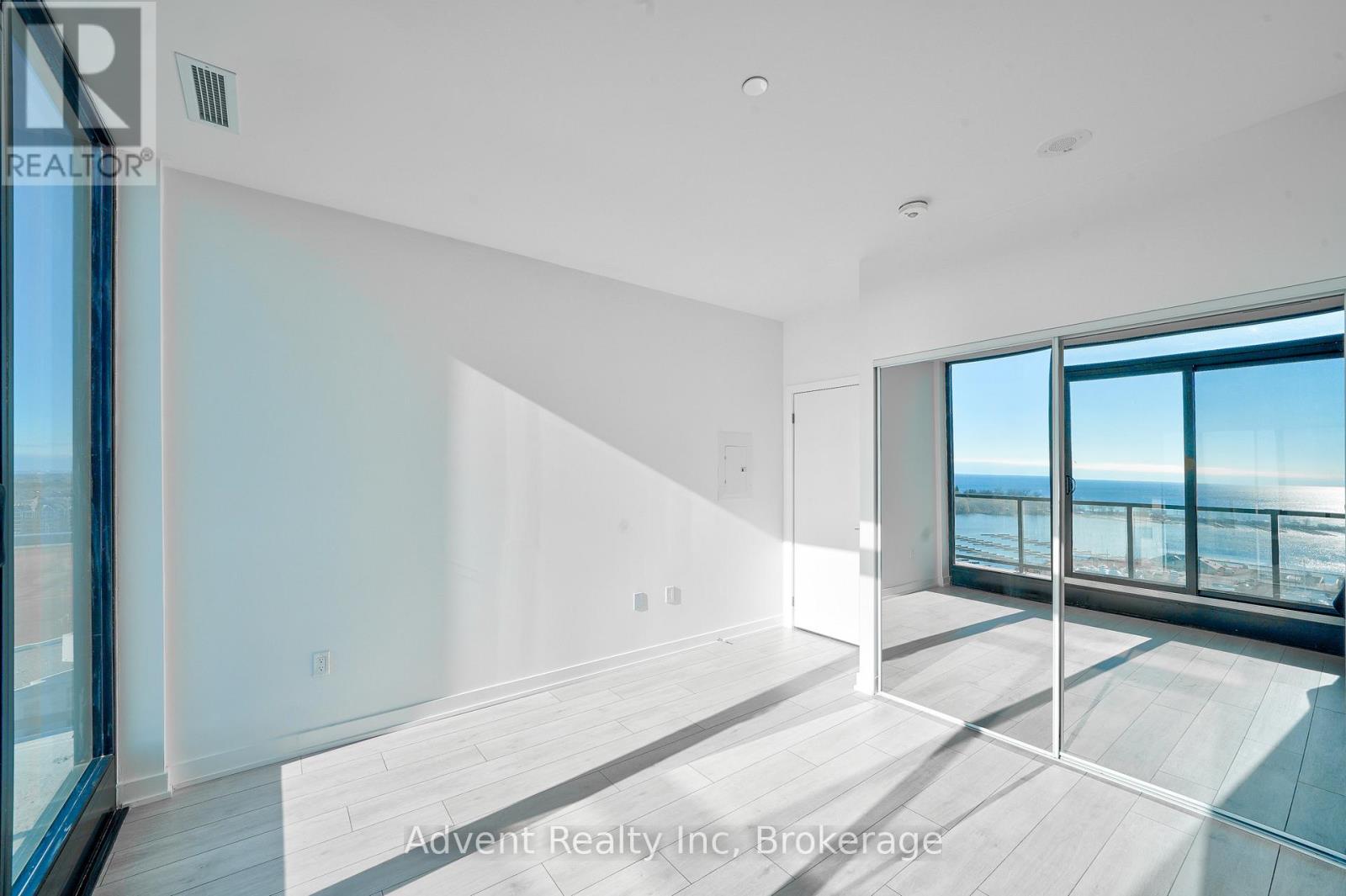 Ph1803 - 1606 Charles Street, Whitby, Ontario  L1N 0P1 - Photo 28 - E12928544