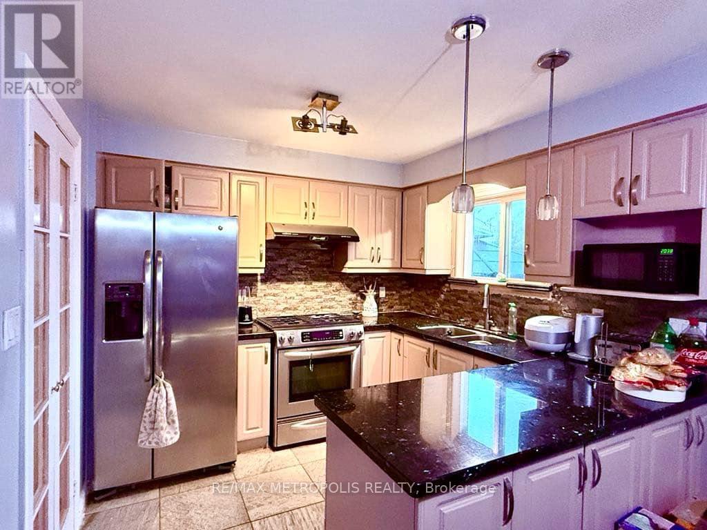 4 Shepmore Terrace, Toronto, Ontario  M1B 3H4 - Photo 11 - E12928588