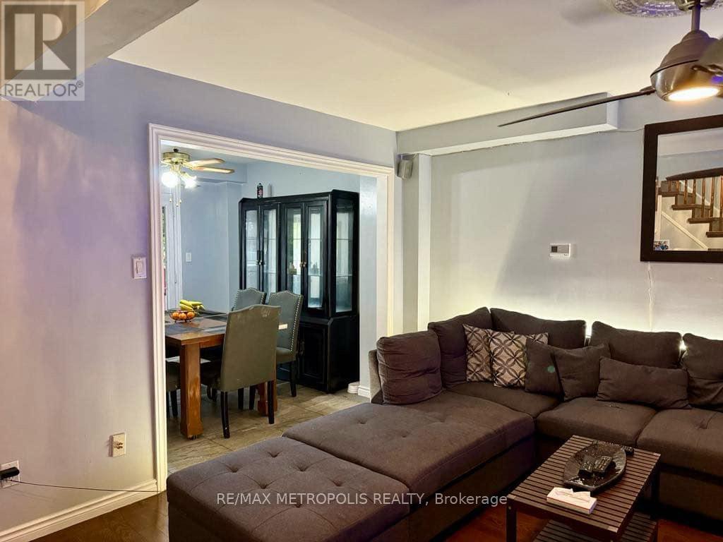 4 Shepmore Terrace, Toronto, Ontario  M1B 3H4 - Photo 14 - E12928588