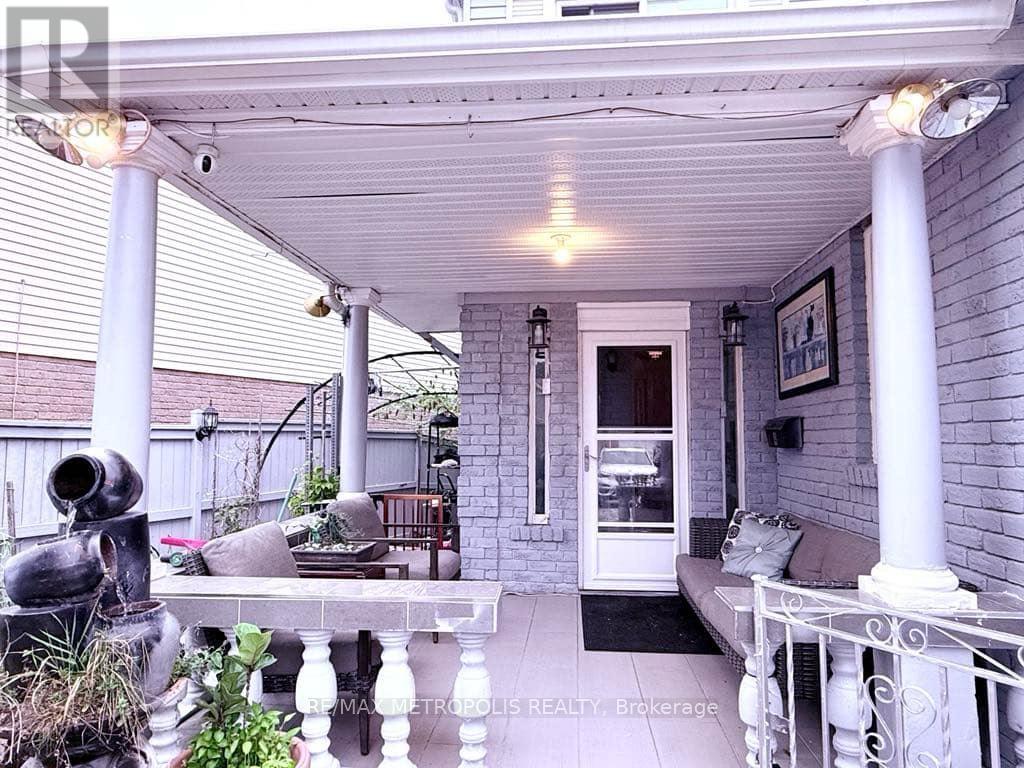 4 Shepmore Terrace, Toronto, Ontario  M1B 3H4 - Photo 2 - E12928588