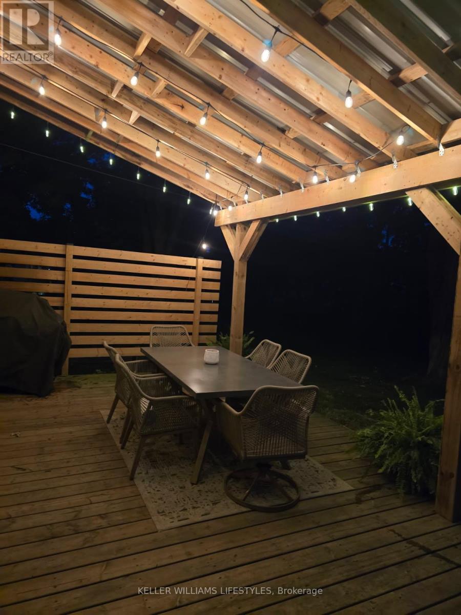 943 Dearness Drive, London South, Ontario  N6E 1N6 - Photo 46 - X12927466