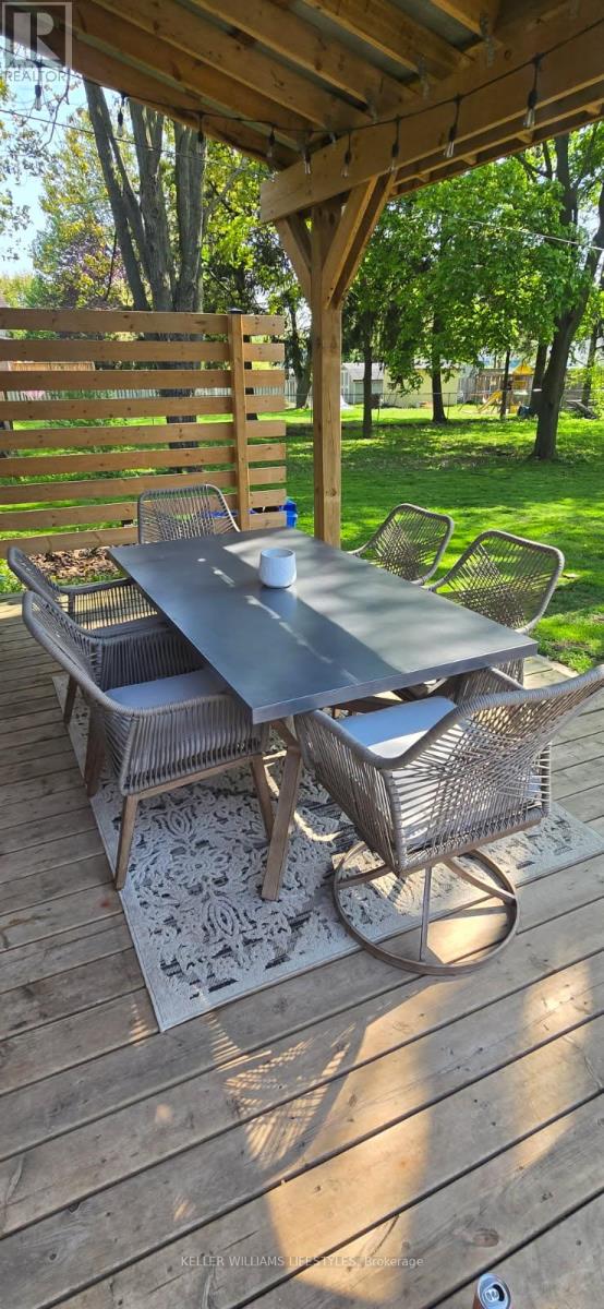 943 Dearness Drive, London South, Ontario  N6E 1N6 - Photo 47 - X12927466