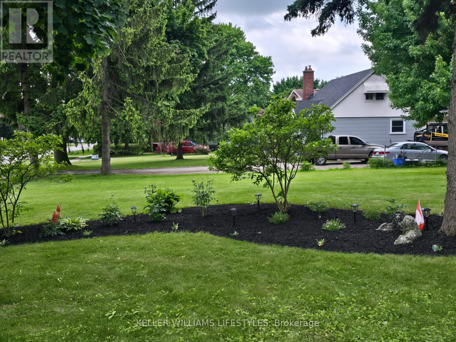 943 Dearness Drive, London South, Ontario  N6E 1N6 - Photo 49 - X12927466