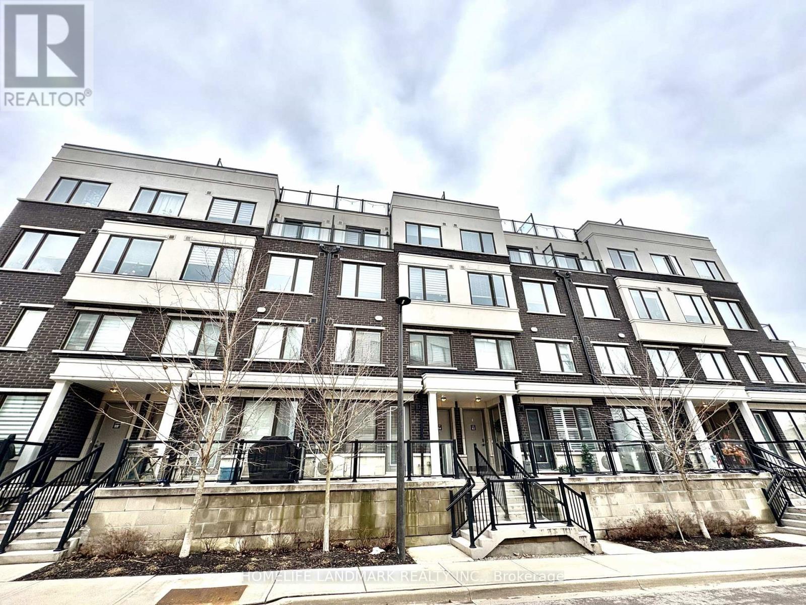 83 - 400 ALEX GARDNER CIRCLE, Aurora, Ontario