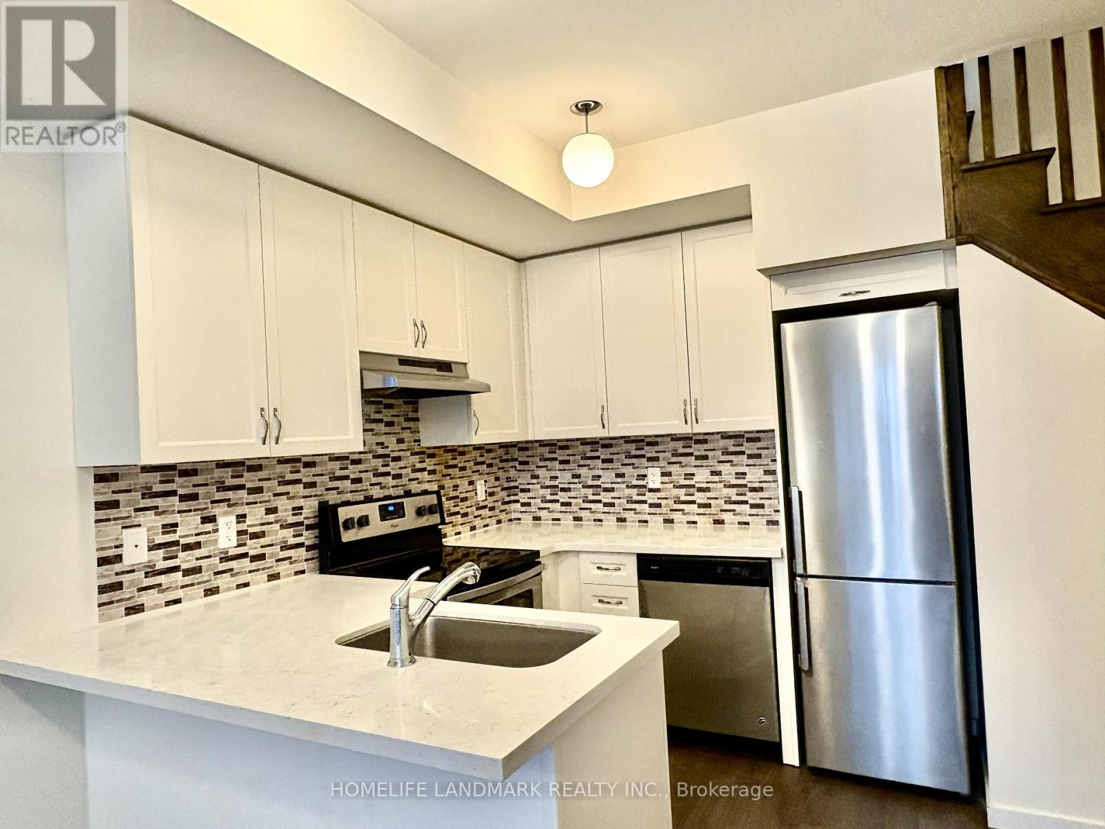 83 - 400 Alex Gardner Circle, Aurora, Ontario  L4G 3G5 - Photo 6 - N12928340