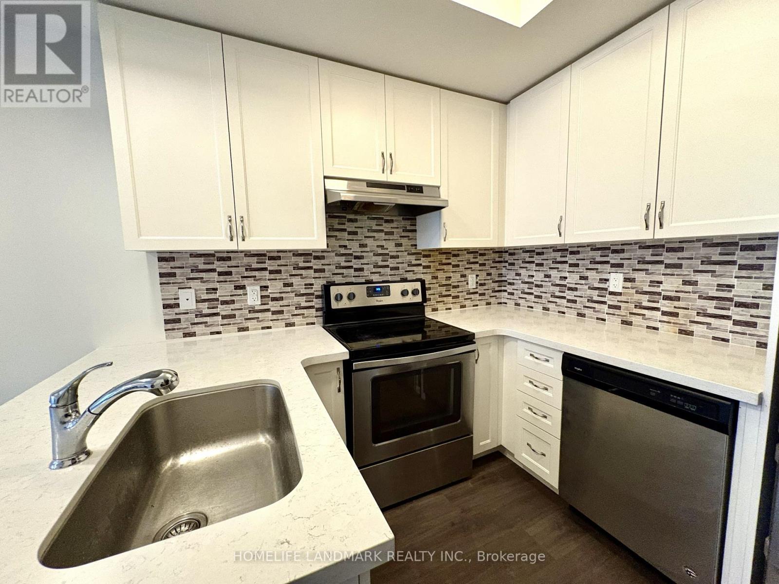 83 - 400 Alex Gardner Circle, Aurora, Ontario  L4G 3G5 - Photo 7 - N12928340