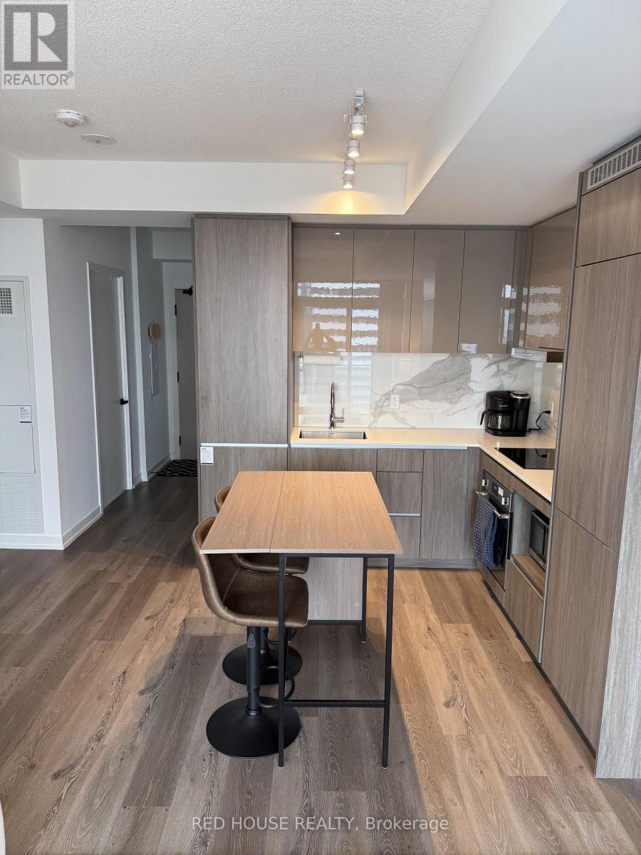 4503 - 28 Interchange Way, Vaughan, Ontario  L4K 0P8 - Photo 3 - N12928348