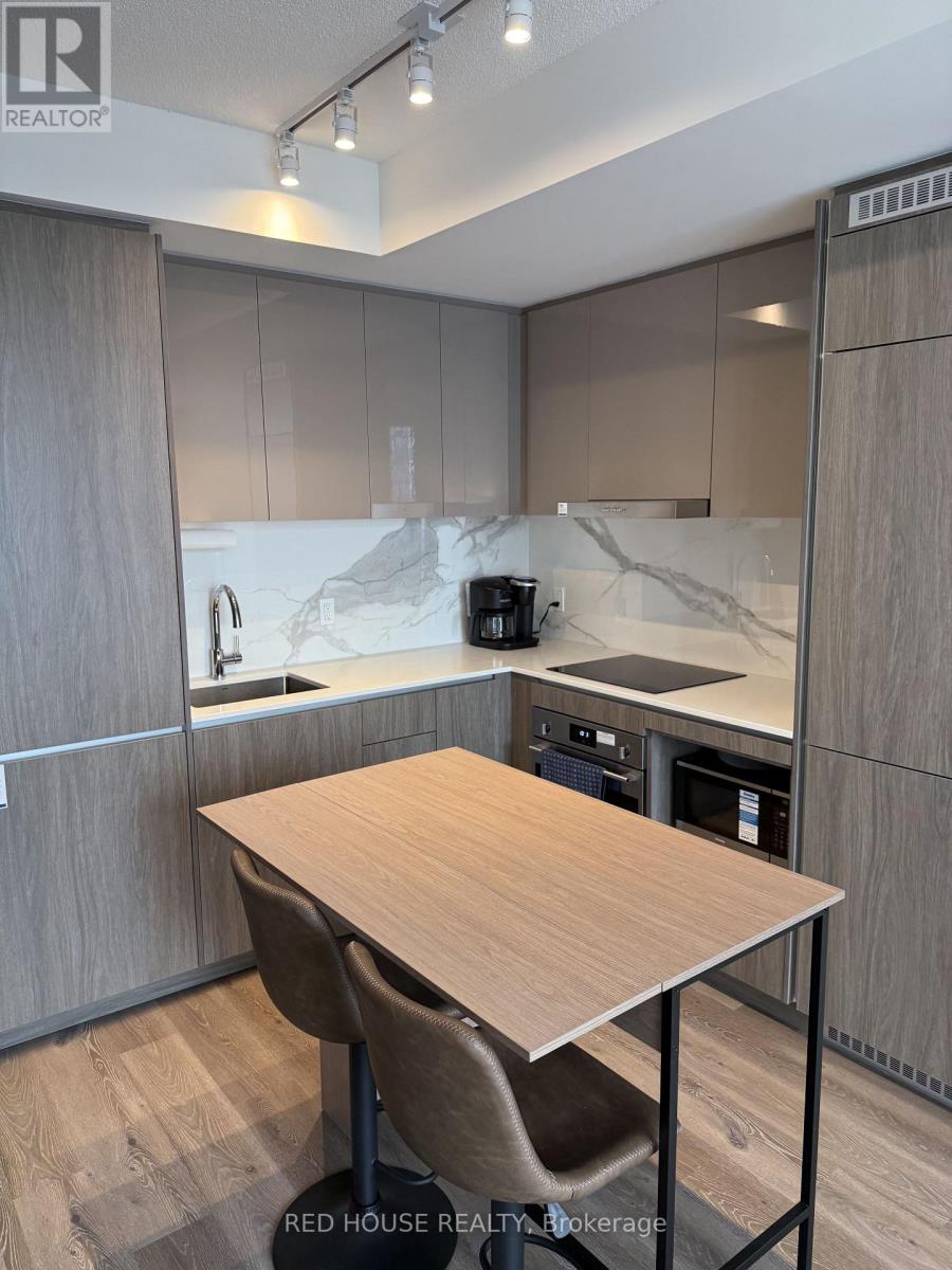 4503 - 28 Interchange Way, Vaughan, Ontario  L4K 0P8 - Photo 4 - N12928348