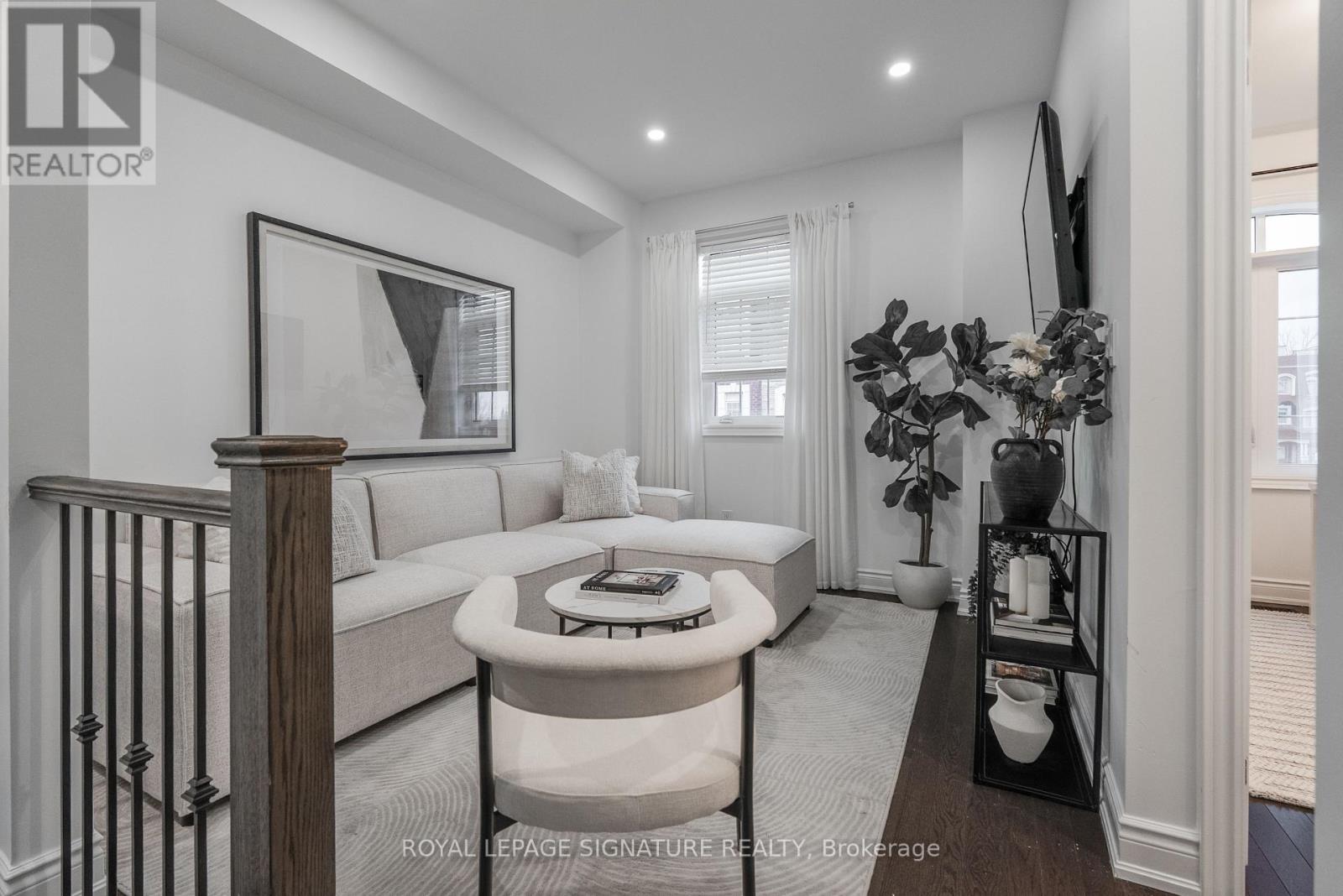 14 Queen Mary Court, Vaughan, Ontario L4L 0H9 - Photo 11 - N12928396