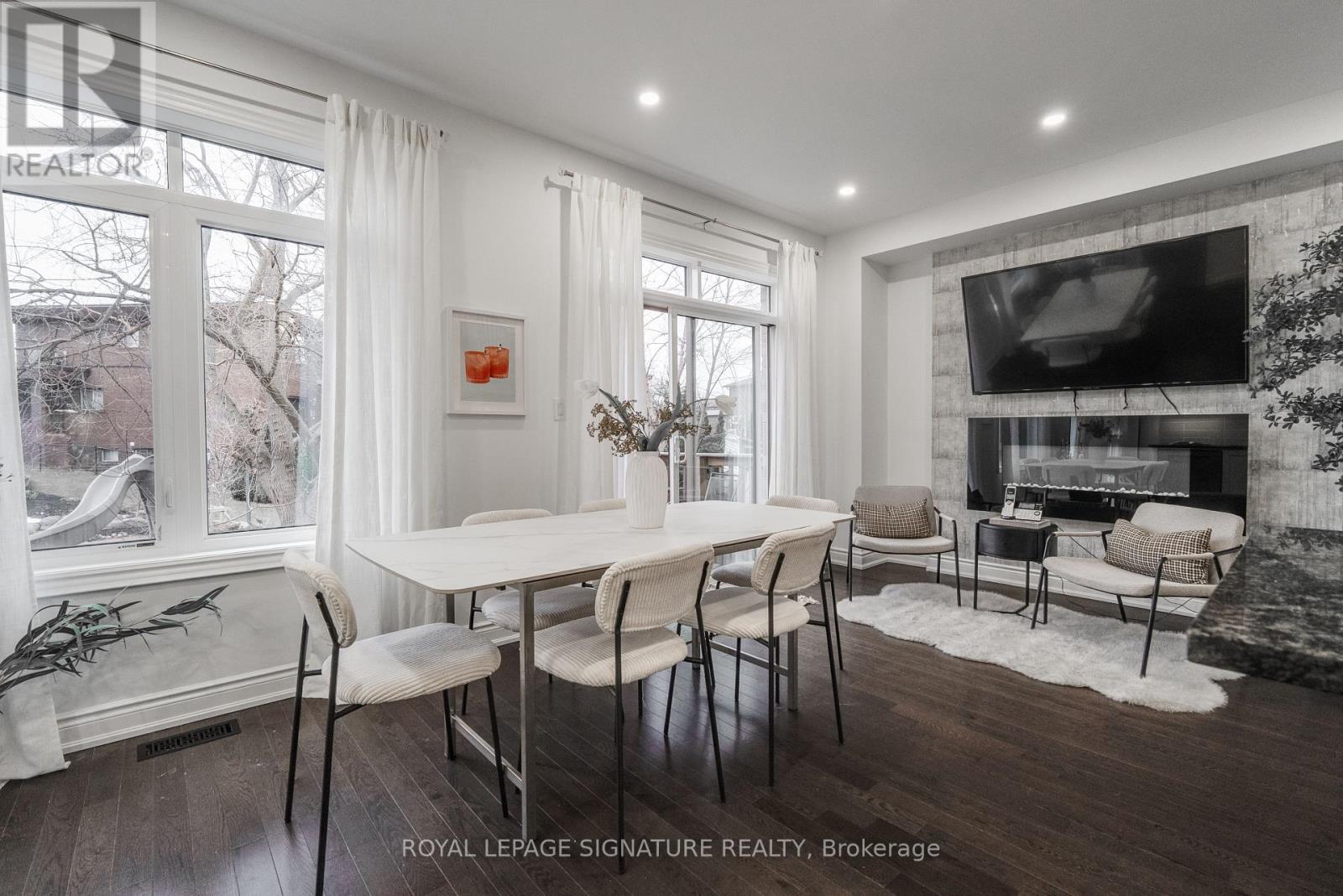 14 Queen Mary Court, Vaughan, Ontario L4L 0H9 - Photo 7 - N12928396