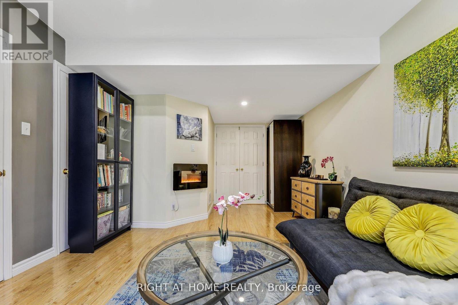 40 - 130 Mosaics Avenue, Aurora, Ontario  L4G 7L5 - Photo 24 - N12928398