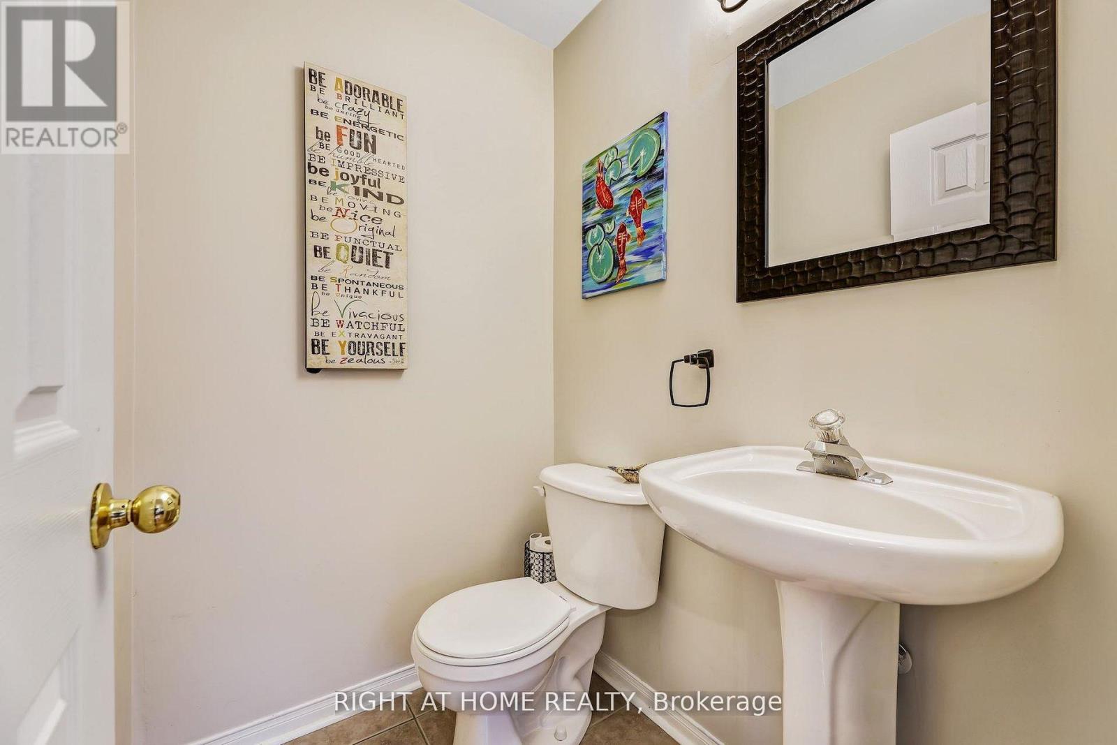 40 - 130 Mosaics Avenue, Aurora, Ontario  L4G 7L5 - Photo 26 - N12928398