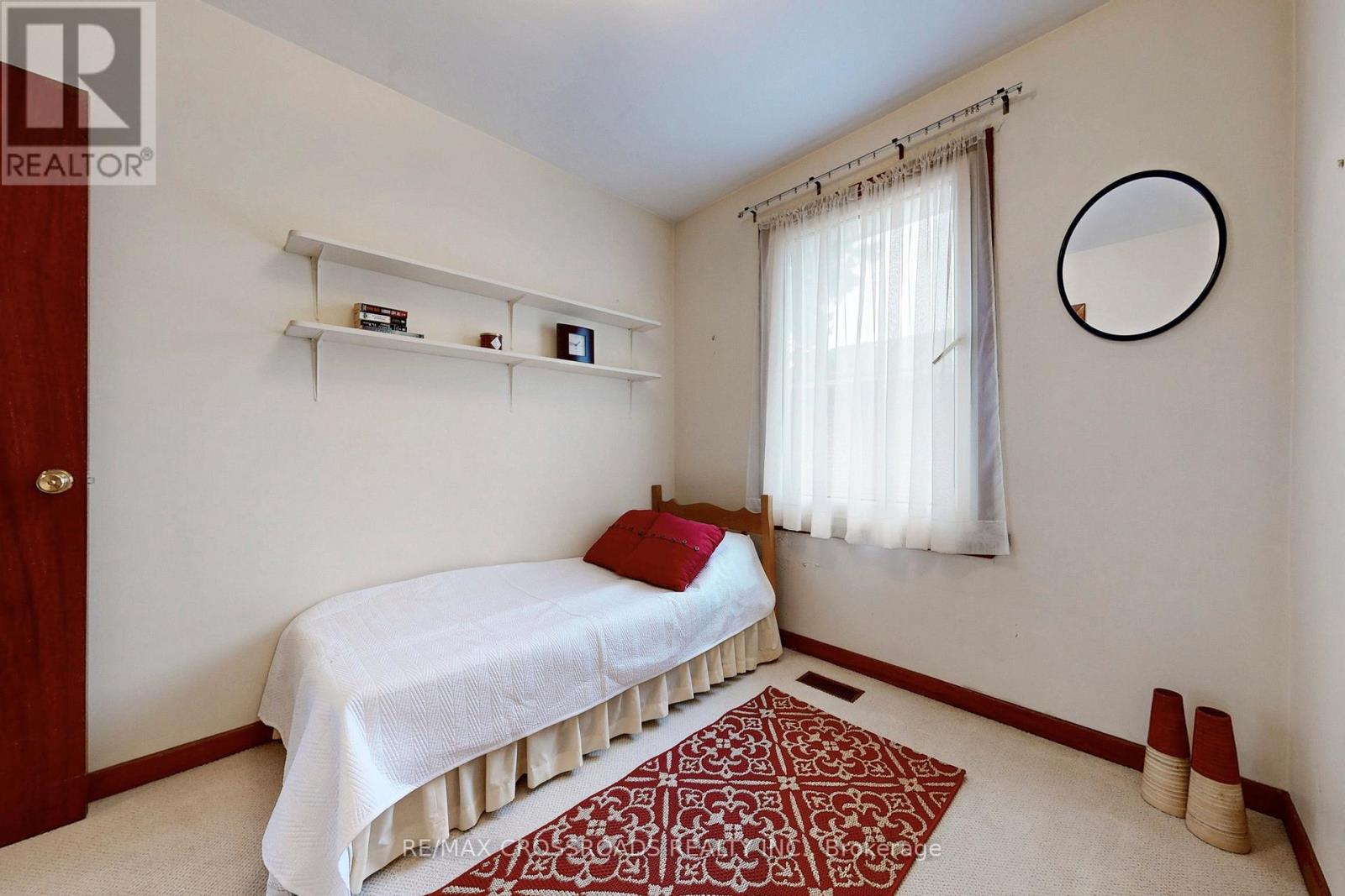 188 Maple Avenue, Richmond Hill, Ontario  L4C 2J1 - Photo 13 - N12928464