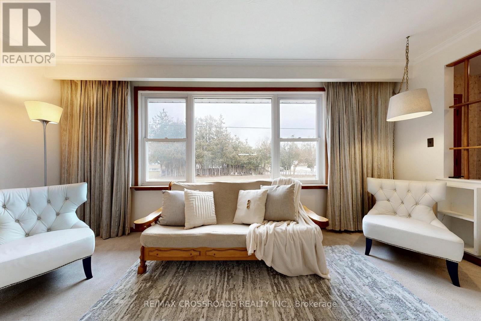 188 Maple Avenue, Richmond Hill, Ontario  L4C 2J1 - Photo 3 - N12928464