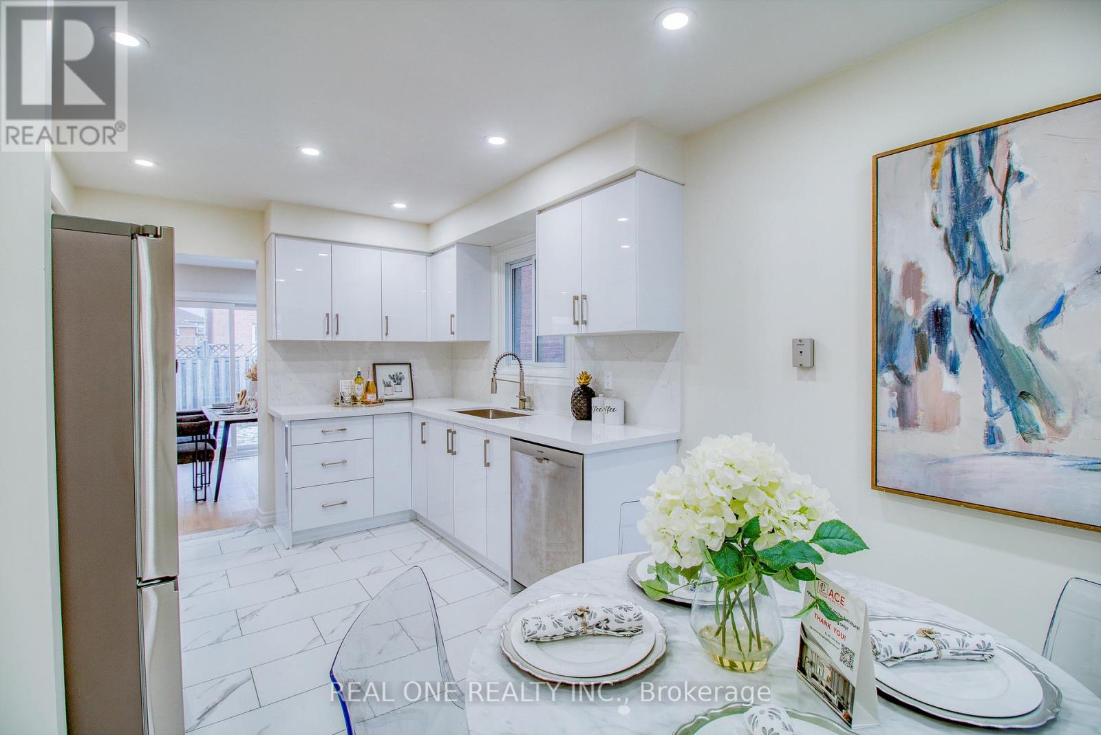 32 Charlton Avenue, Vaughan, Ontario  L4J 6W3 - Photo 21 - N12928536