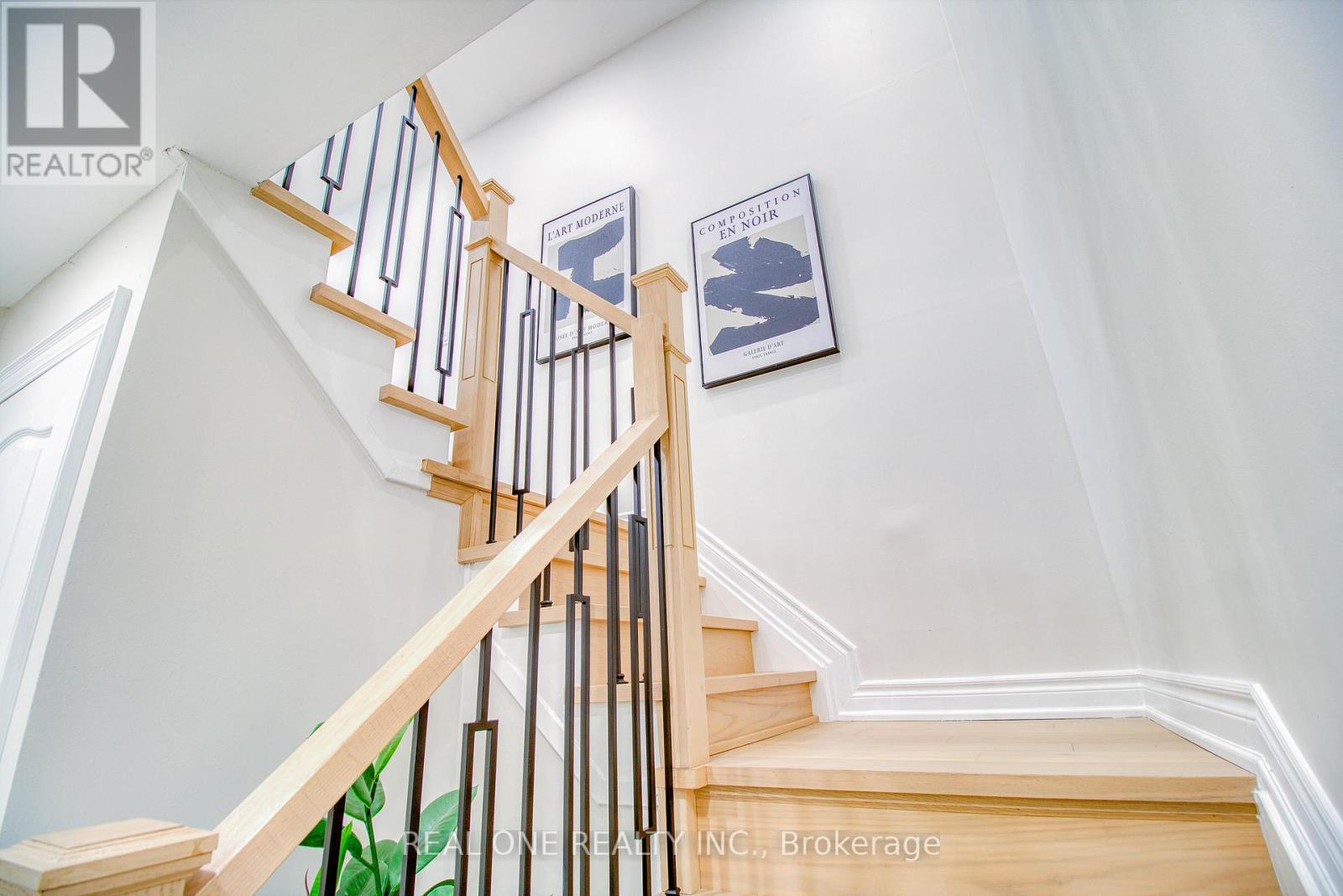 32 Charlton Avenue, Vaughan, Ontario  L4J 6W3 - Photo 22 - N12928536