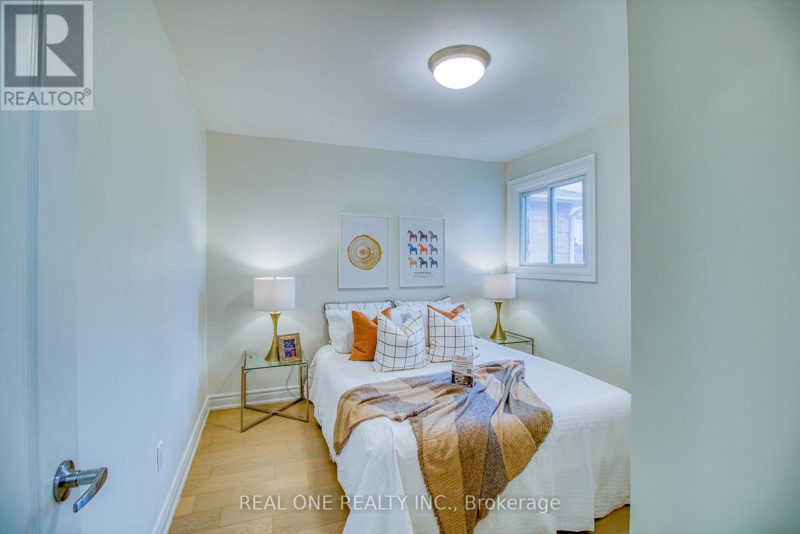 32 Charlton Avenue, Vaughan, Ontario  L4J 6W3 - Photo 30 - N12928536