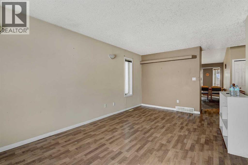 12418 97a Street, Grande Prairie, Alberta  T8V 7H4 - Photo 4 - A2282846