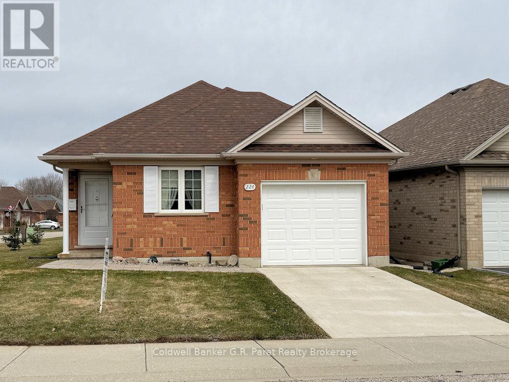 224 Baldwin Street, Tillsonburg, Ontario  N4G 5W3 - Photo 3 - X12807804