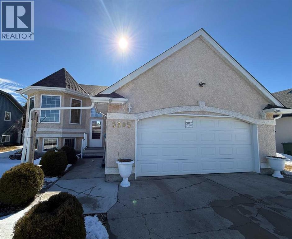 5905 61 Ave, Ponoka, Alberta  T4J 1T8 - Photo 32 - A2293879