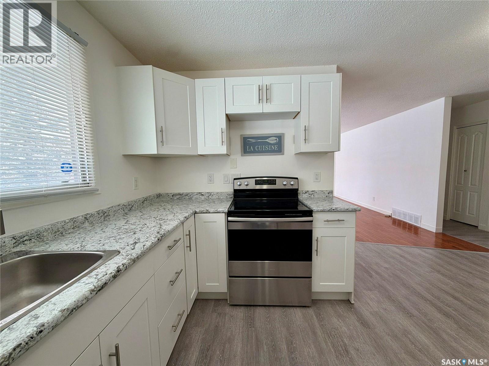 819 Broad Street N, Regina, Saskatchewan  S4R 6C7 - Photo 9 - SK031420