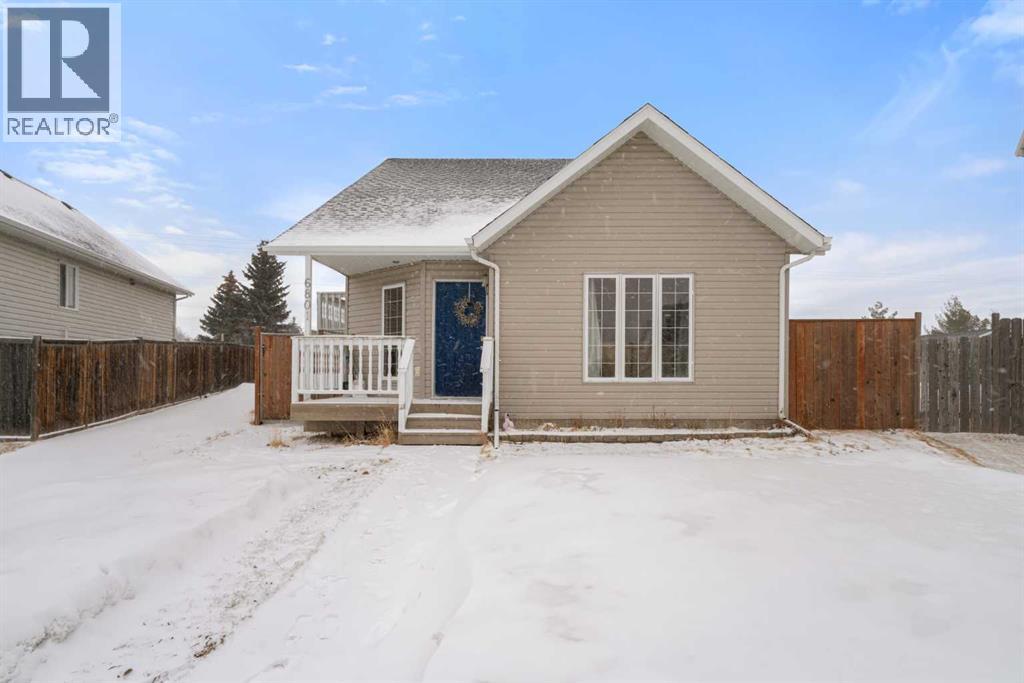 6801 39 Avenueclose W, Camrose, Alberta  T4V 5A8 - Photo 1 - A2295504