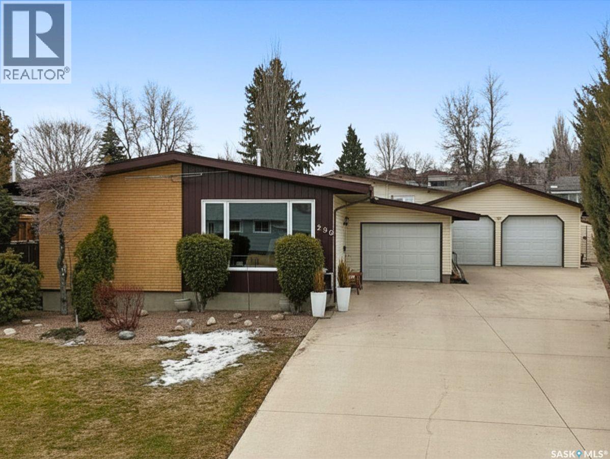 360 Ash PLACE, Swift Current, Saskatchewan