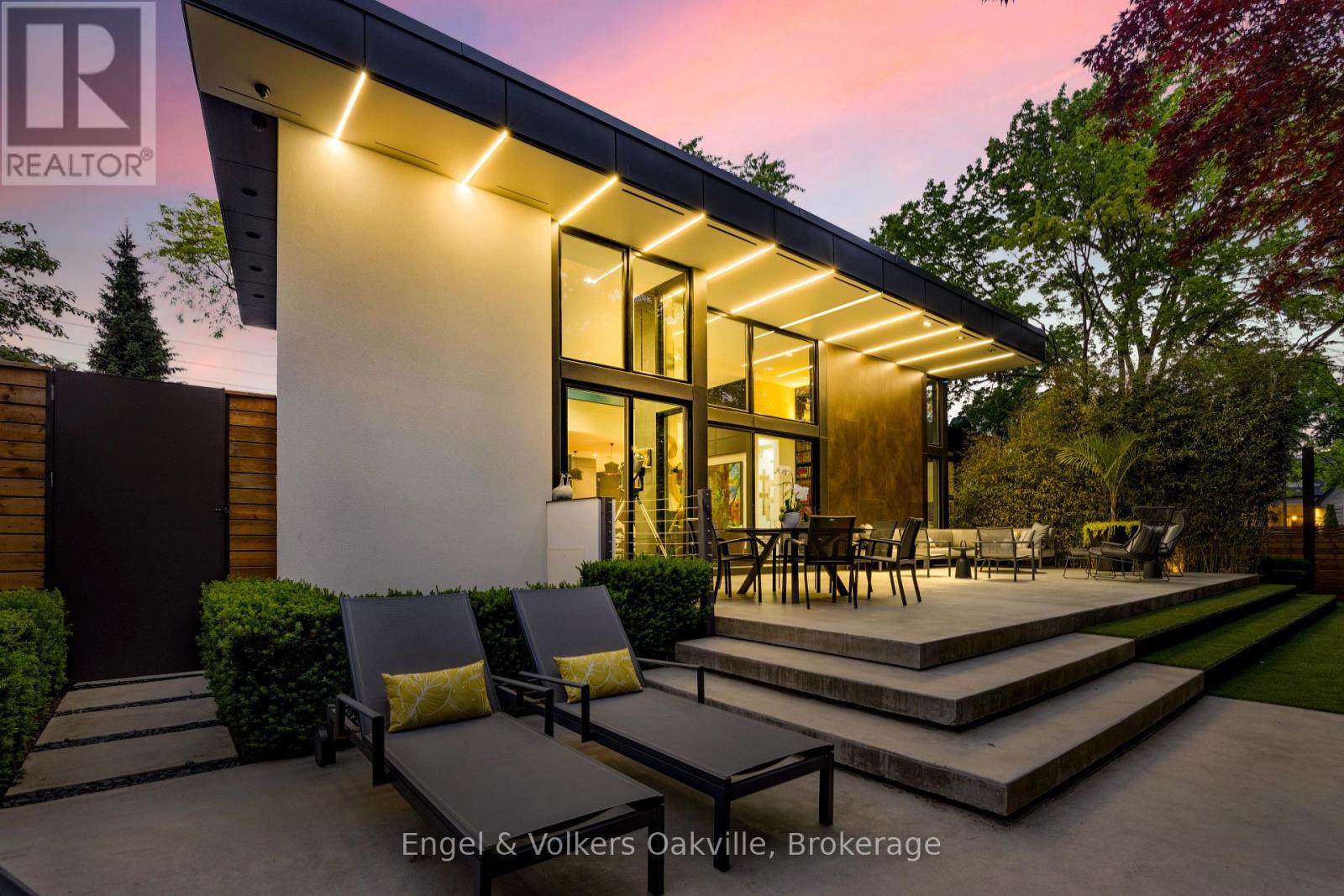 1516 Duncan Road, Oakville, Ontario  L6J 2R3 - Photo 48 - W12891234