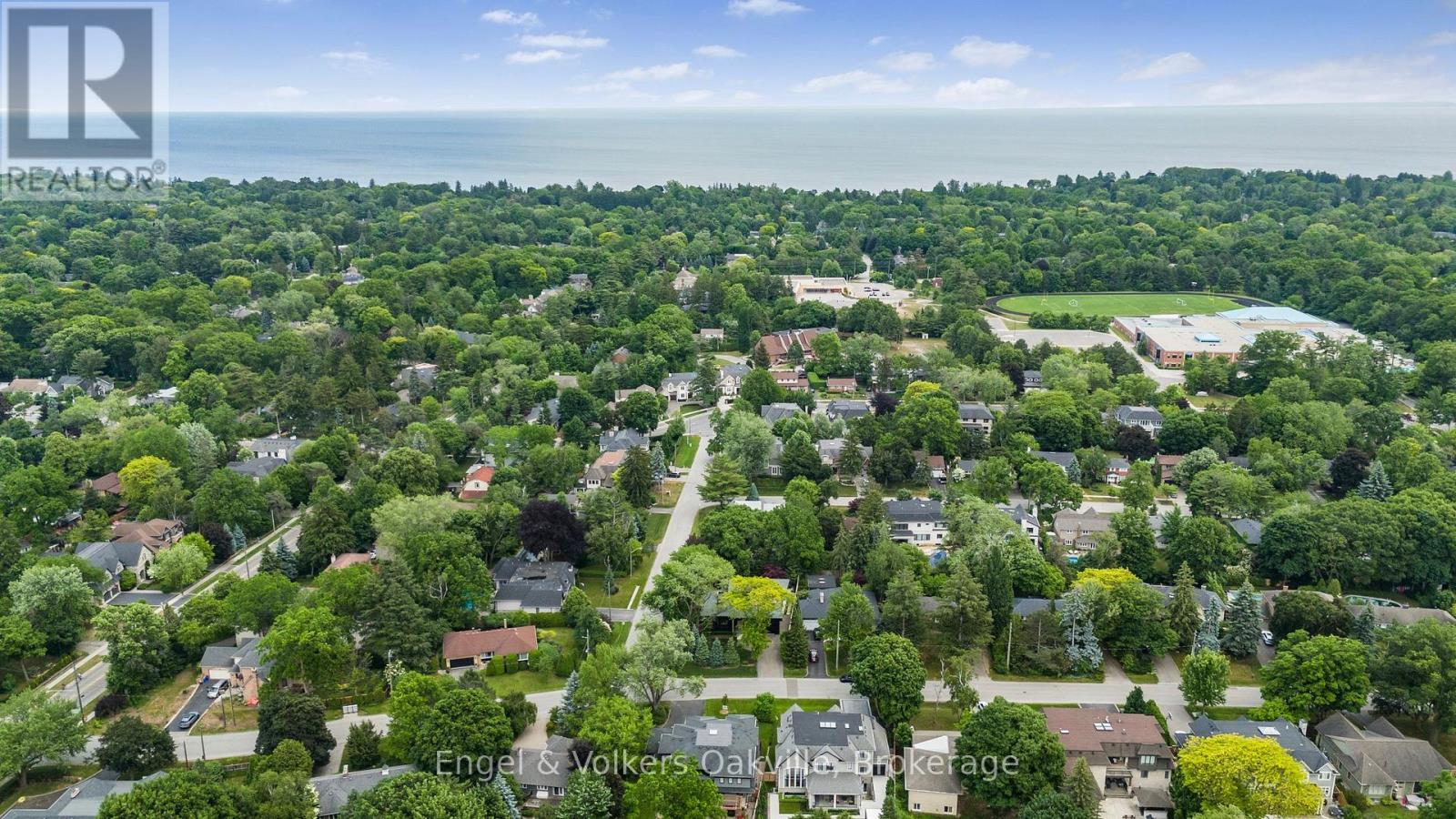 1516 Duncan Road, Oakville, Ontario  L6J 2R3 - Photo 50 - W12891234