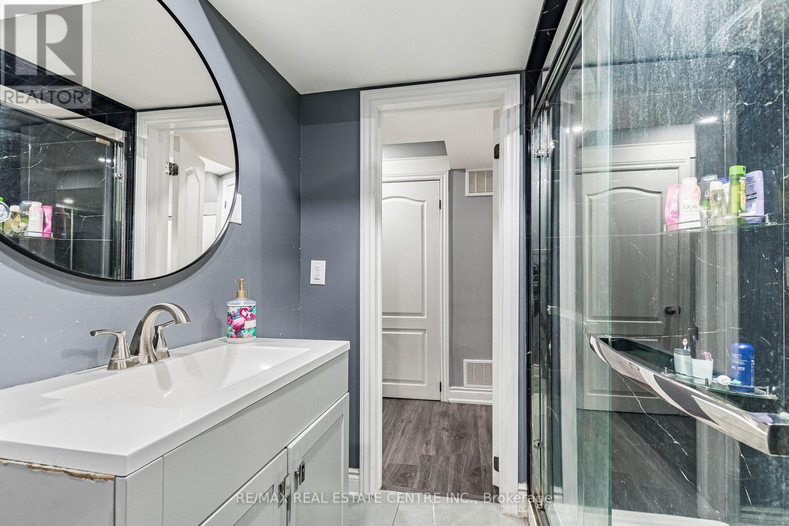 102 Timberlane Drive, Brampton (Fletcher's Creek South), Ontario  L6Y 4V7 - Photo 43 - W12928270